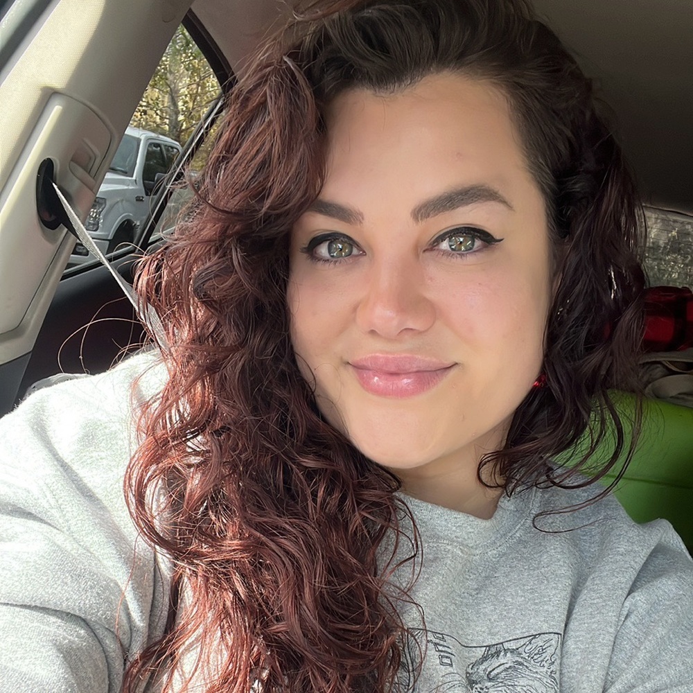 Meet your Posher, Stephanie